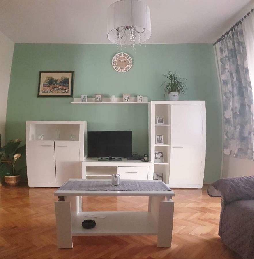 Apartman Vesna Pag Apartment Pag Town Luaran gambar